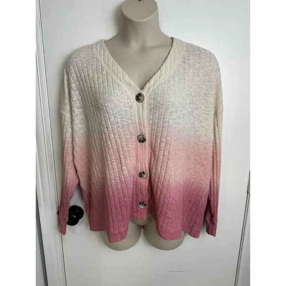 Maurices Tops - Pink Ombre Button Sweater Size 2x Maurices #0363